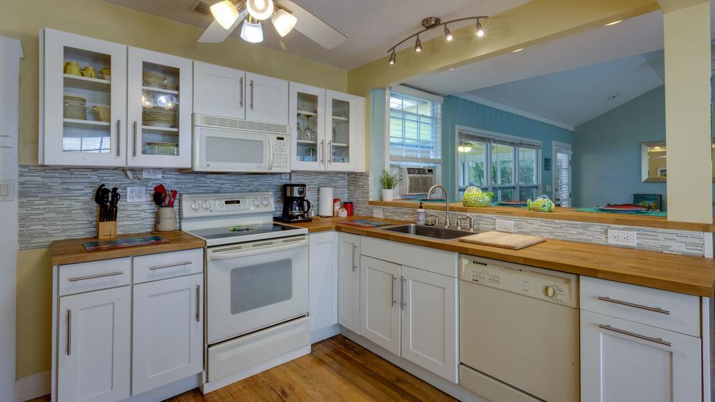 Pag Beachhouse Rentals St. Pete Beach Εξωτερικό φωτογραφία
